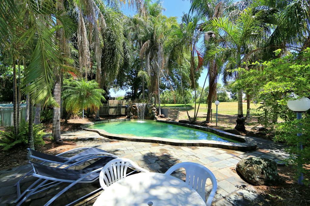 Bargara Gardens Boutique Villas Экстерьер фото